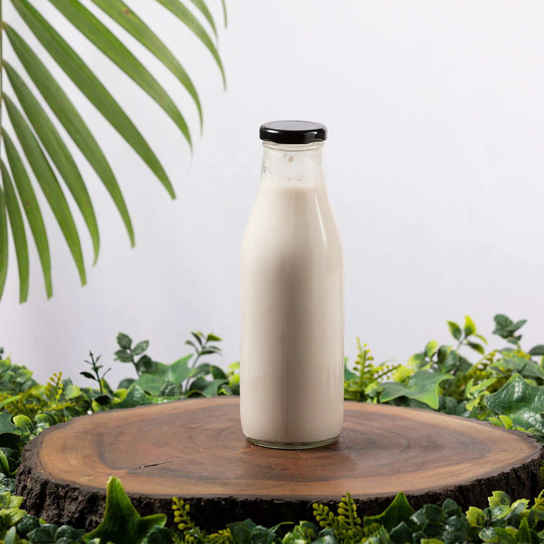 STRAWBERRY ALMOND MILK